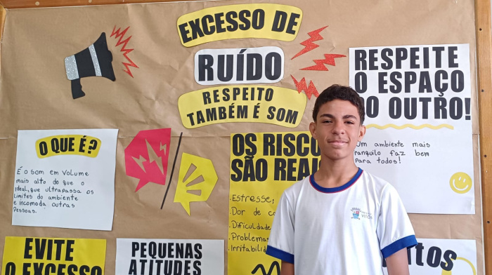 Davi de Oliveira, aluno voluntário do projeto Semáforo do Som